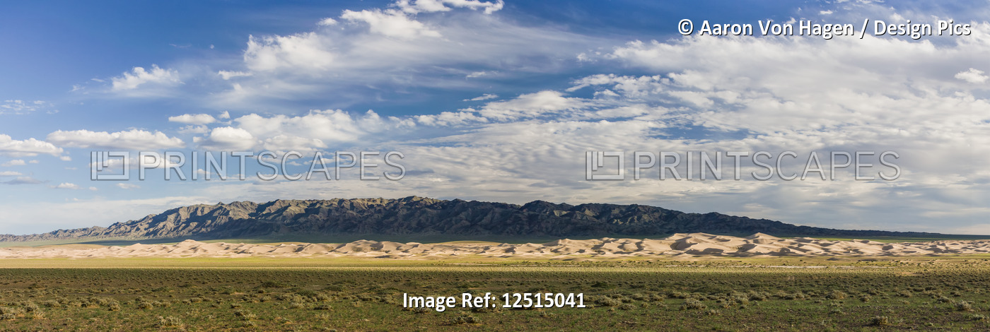 Sand dunes on the Gobi Desert; Ulaanbaatar, Ulaanbattar, Mongolia